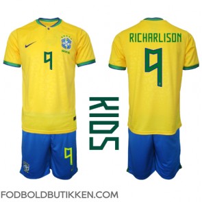 Brasilien Richarlison #9 Hjemmebanetrøje Børn VM 2022 Kortærmet (+ Korte bukser)